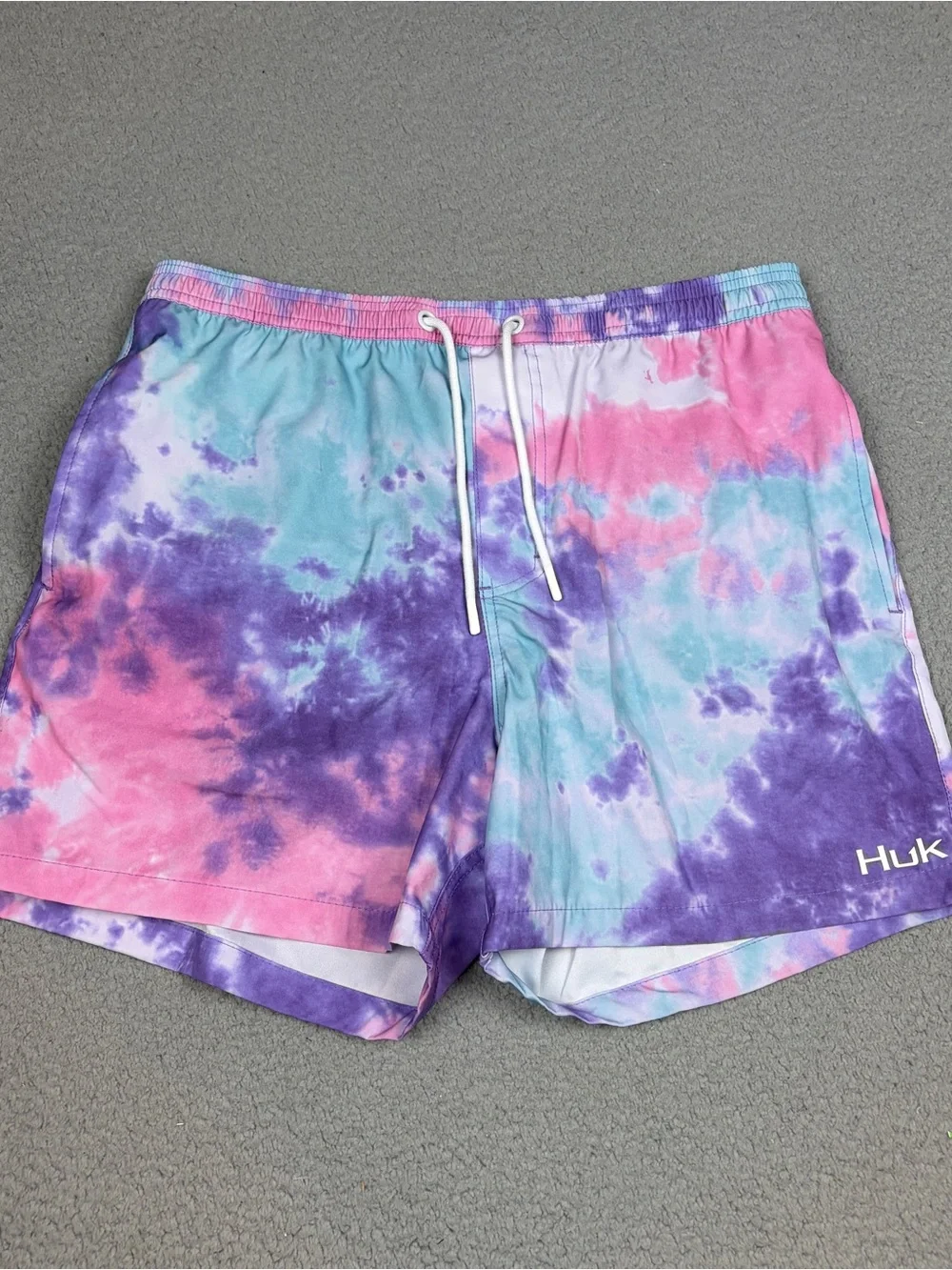 Huk Swim Trunks Men’s Large in Pink, Purple & Teal Tie-Dye Lined Beach Pool